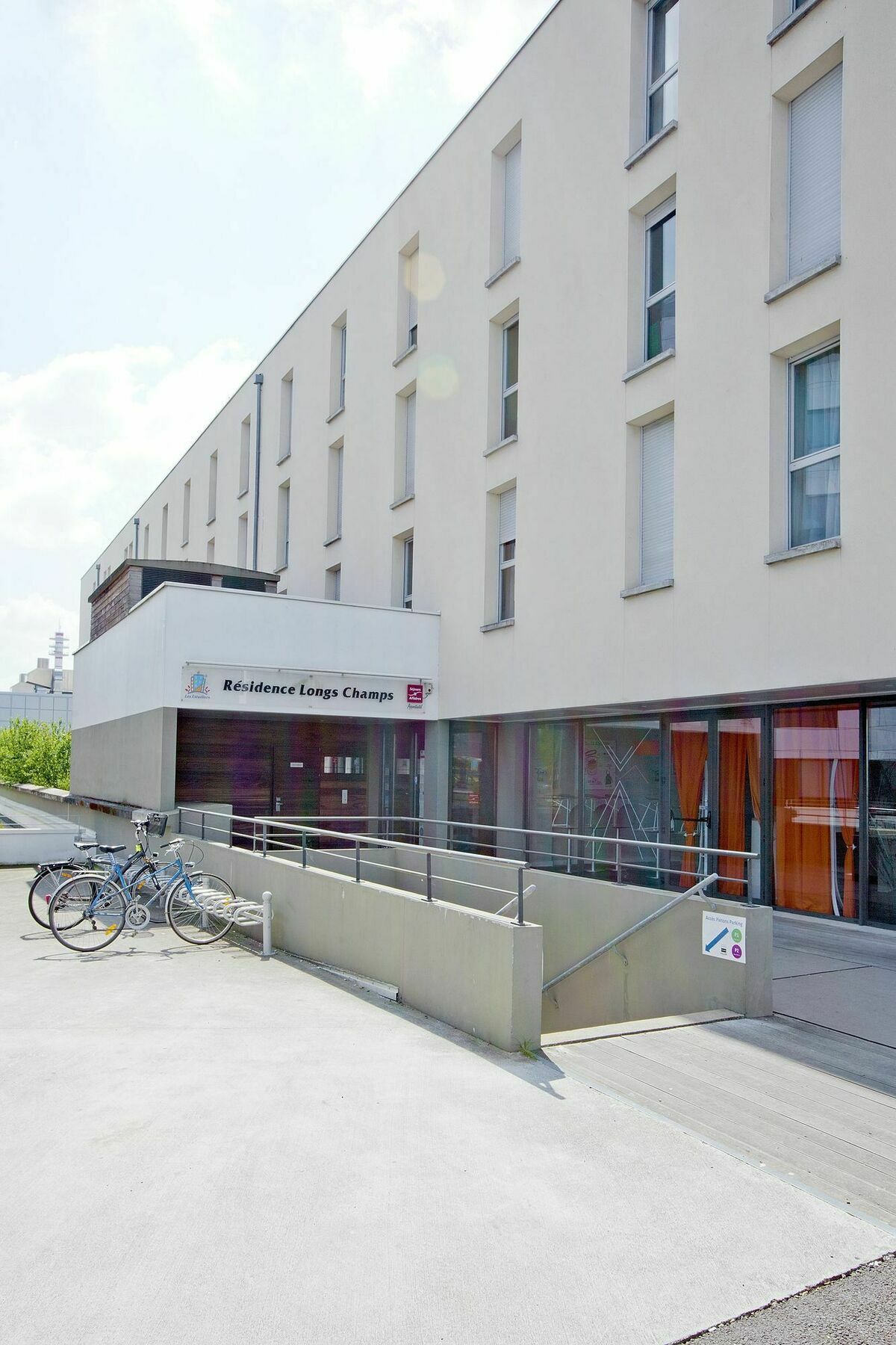 Apartahotel Séjours&affaires Longs Champs